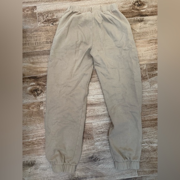 Brandy Melville Tan Sweatpants - Picture 3 of 6